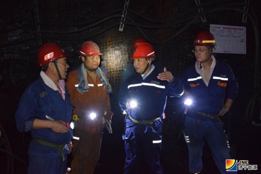 鲁西监察分局副局长孟令启带队到金桥煤矿进行安全督导检查