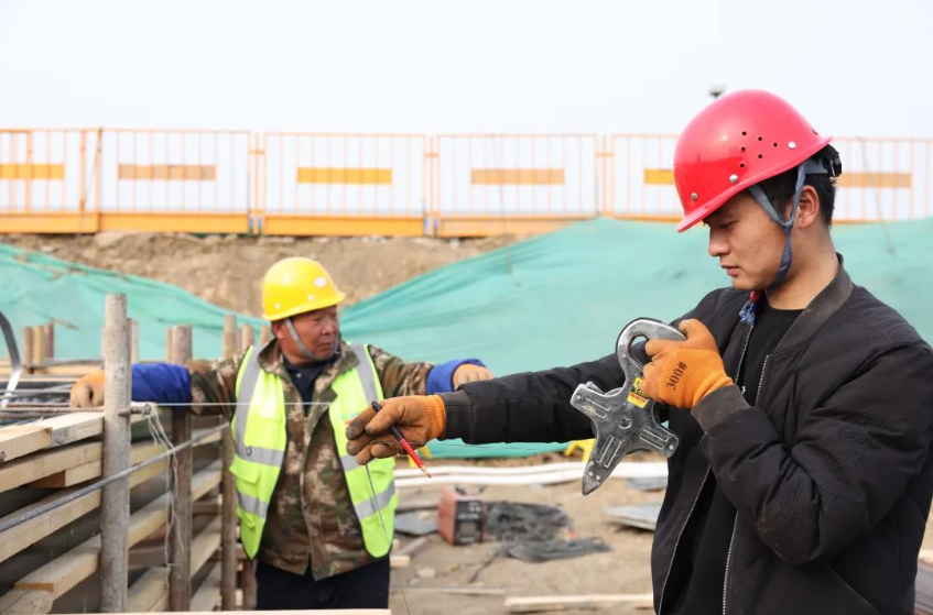 1676083880788243.png image.png