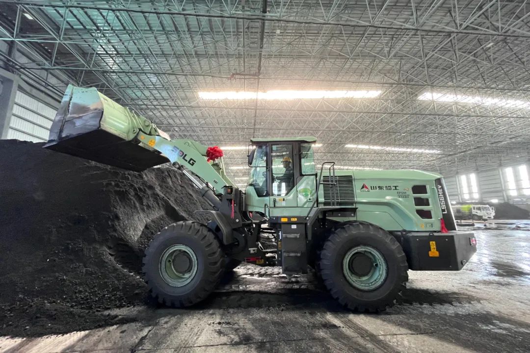 1690026086660735.jpg 640.jpg