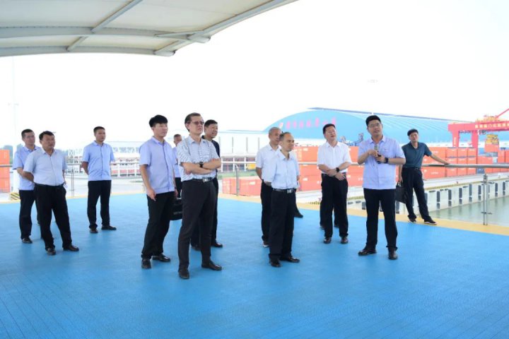 杨华雄到济宁能源调研指导工作