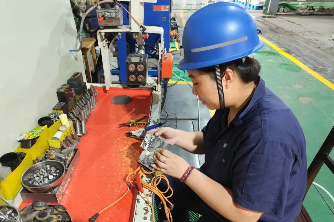 1727704173657267.jpg 640.jpg