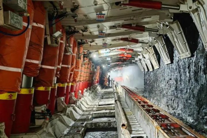 朱家峁煤矿1311-2综采工作面初采初放顺利完成