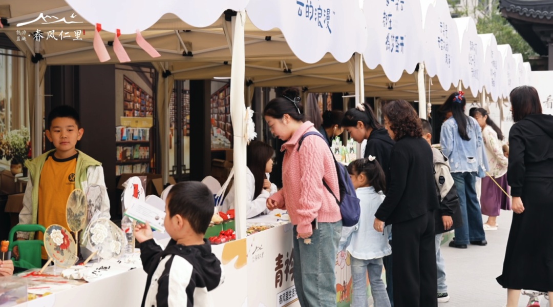 1760086795282503.jpg 01.jpg