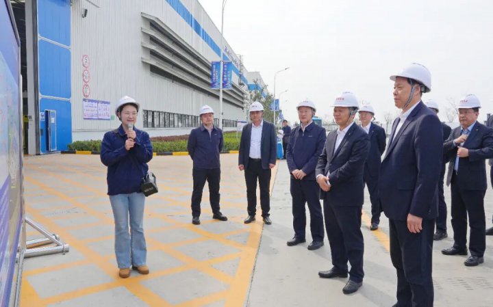 建设银行山东省分行到山东融汇集团调研