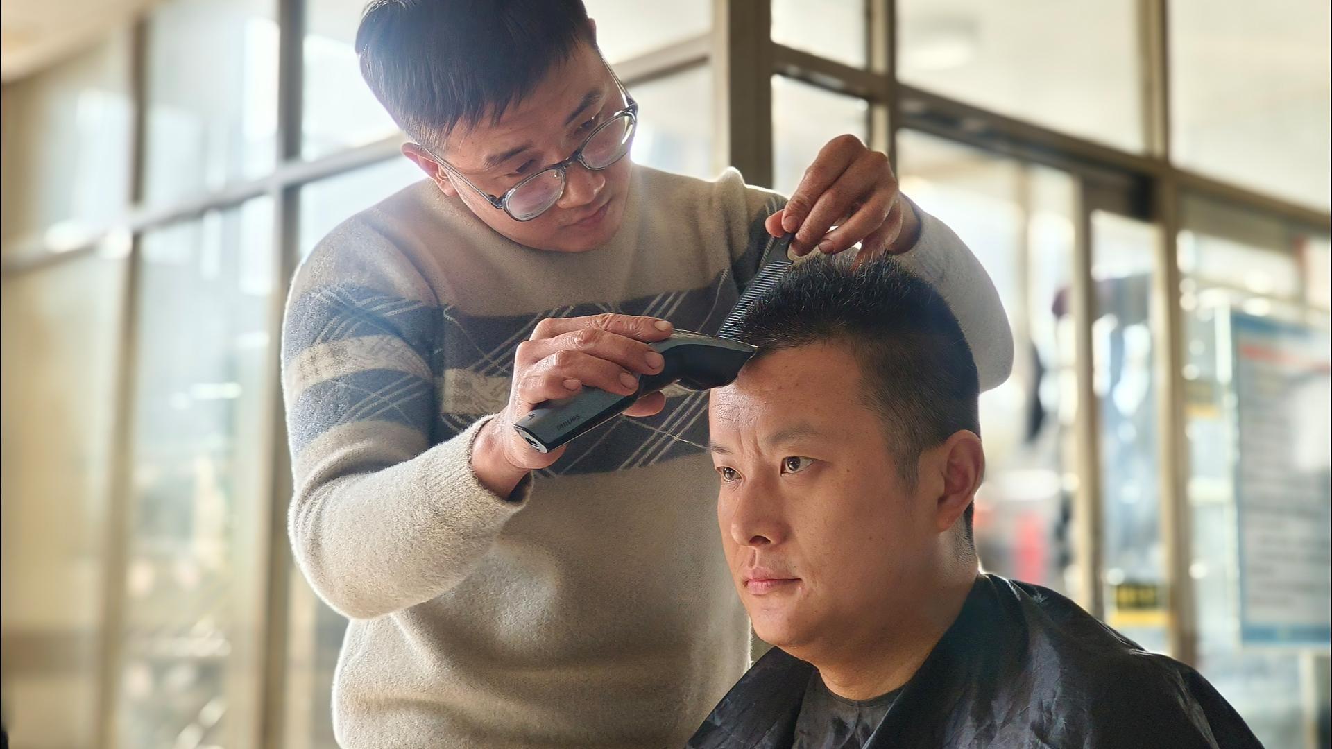 1774007647820530.jpg 二月二理发.jpg