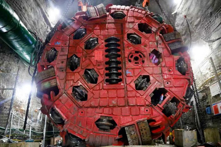 金桥煤矿TBM旧边刀的“二次上岗” 撬动精益降本20万元